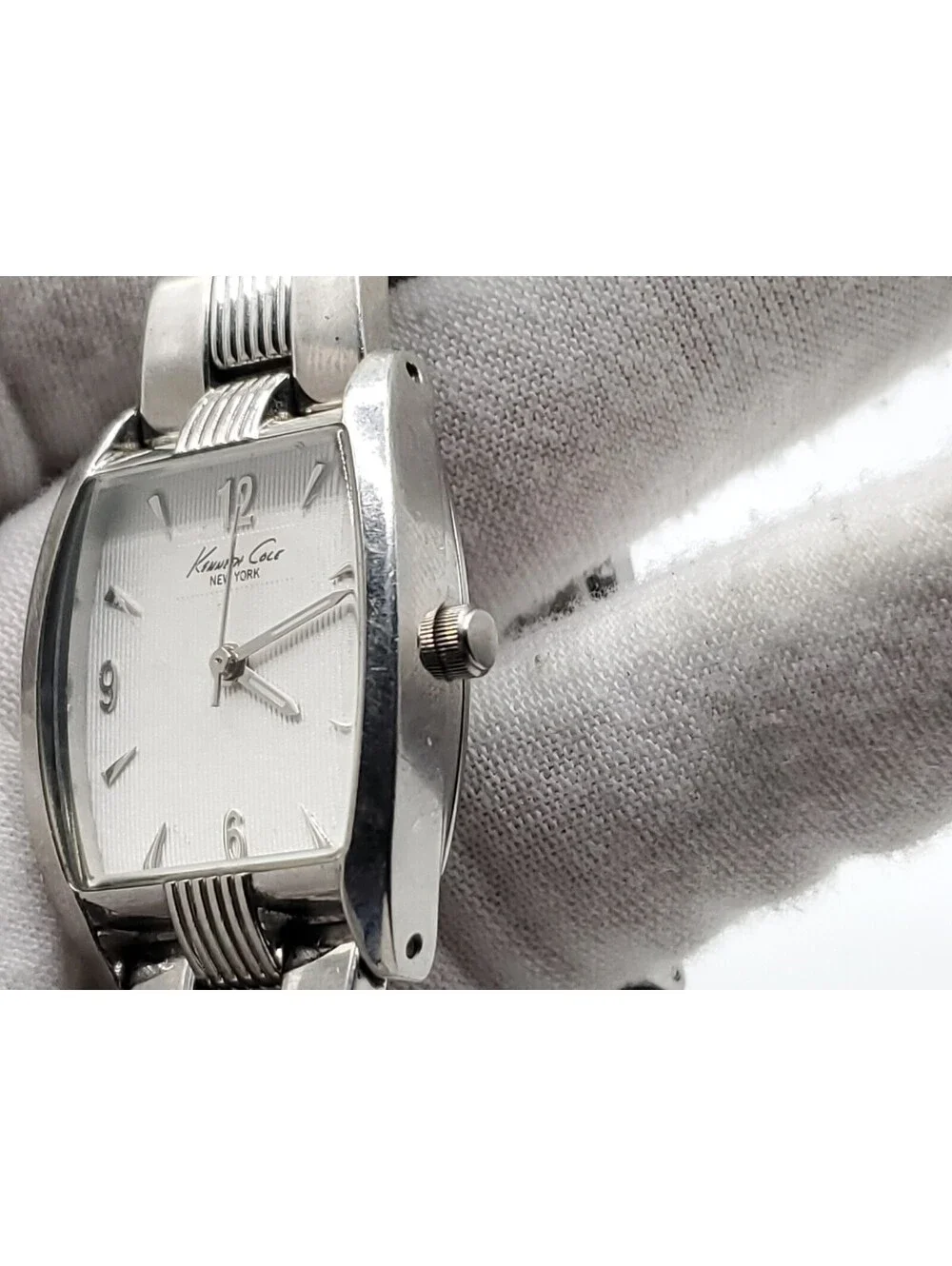 Kenneth Cole Quartz Womens Watch New Battery Silver Tone 22mm